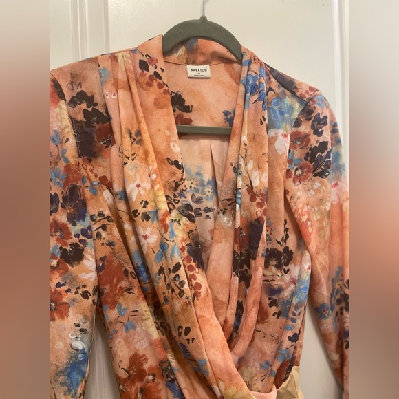 Beautiful floral body suit from Babaton in XS - Picture 4 of 5